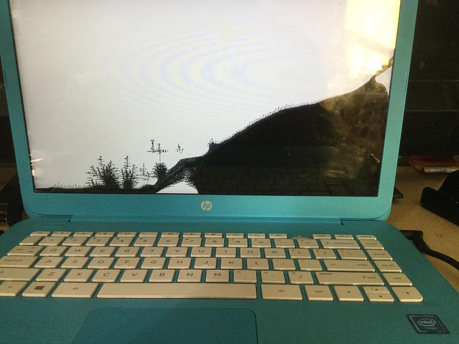 HP laptop with the Reset this PC screen displayed